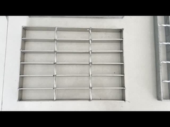 ISO9001 Tırtıklı Düz ​​Galvanizli Çelik Geçit Izgarası Metal Driveway Drenajı OEM