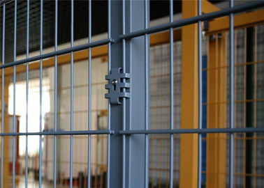 Durable Hot Galvanized Security Mesh Fencing Anti Corrosion For Gardens