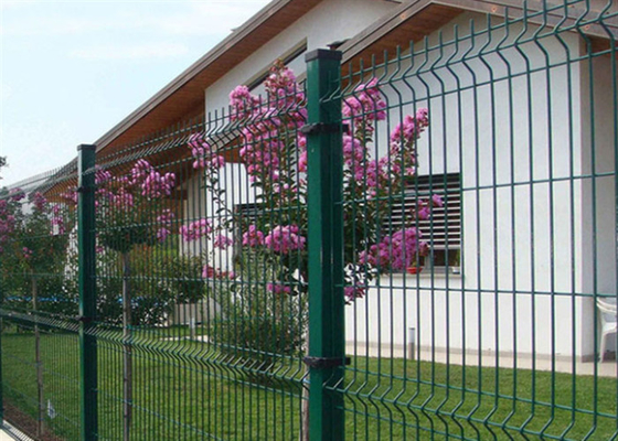 1230mm 3D Kavisli Üçgen Çit Paneli BRC Okul Paslanmaz Çelik İçin Hasır Eskrim