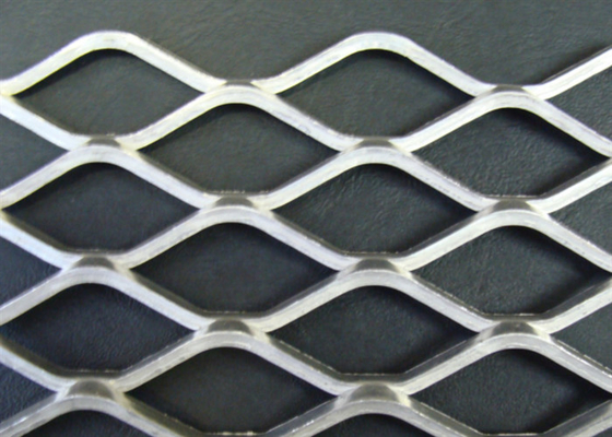 Düzleştirilmiş Galvanizli Genişletilmiş Ağ 3.0mm 1.22 X 2.44m Elmas Delik 60mm