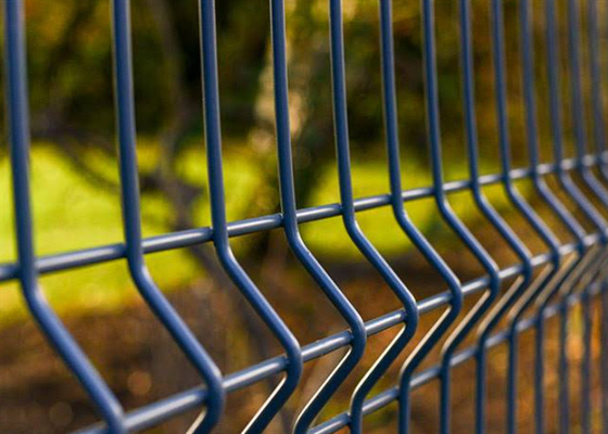 Bahçe için Galvanizli Üçgen Kaynaklı Tel Ağı Çit 1.8*2.5m
