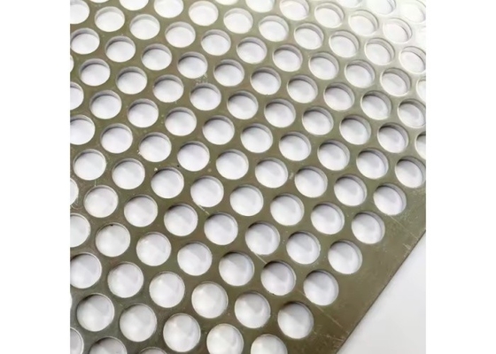 Hot Dip Galvanized Perforated Wire Mesh İnşaat için Düşük Karbonlu Çelik