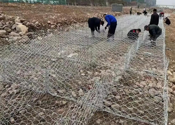 Su kontrolü için toz kaplı / galvanizli gabiyon sepeti 1*1*2m