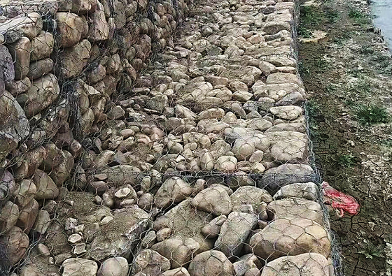 Kaya kırılmasını önlemek için Gavanized Gabion Taş Kafesleri 2*1*1m