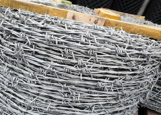 Çevre Güvenliği İçin Galvanizli Yüksek Karbonlu Çelik Dikenli Tel