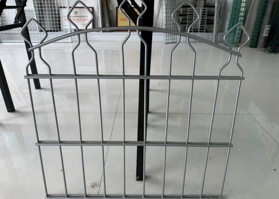 Çift Loop Tel Çit 50x200mm Mesh Ücretsiz Örnekler Bahçe Otoyol Sporları için Özel Postalar
