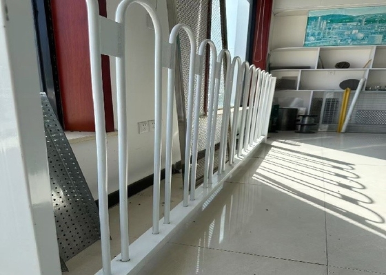 Çeşitli Çelik Geçici Bariyer Güçlü Esneklik Kolay Kurulum Çoklu Renk Seçenekleri 3mm Tel Diametri