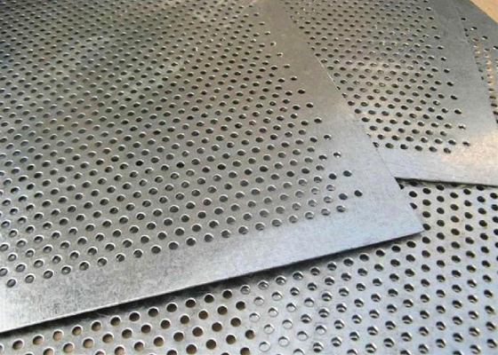 Yüksek hassasiyetli delikler dayanıklı çelik filtreleme havalandırma ekranları için çok yönlü