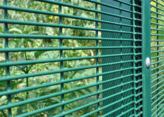 Havaalanı için galvanizli 358 Anti Cut Güvenlik Çitleri 60mm X 60mm Post