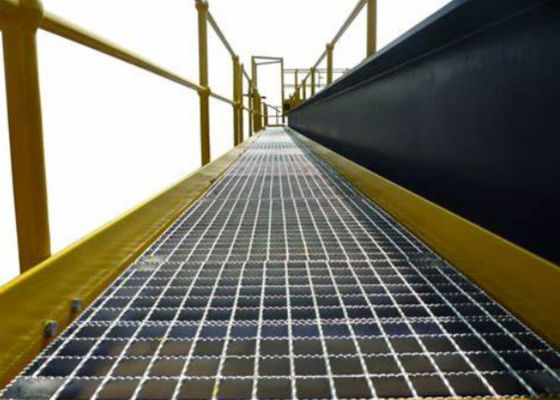 Çevre Dostu Geri Dönüşümlü Endüstriyel Yürüyüş Yolu Izgarası 600×3000mm