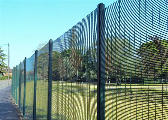 3.0m Yükseklik Tırmanma Önleyici Hapishane Çiti Sıcak Daldırma Galvanizli / Pvc Kaplı 76,2 * 12.7mm